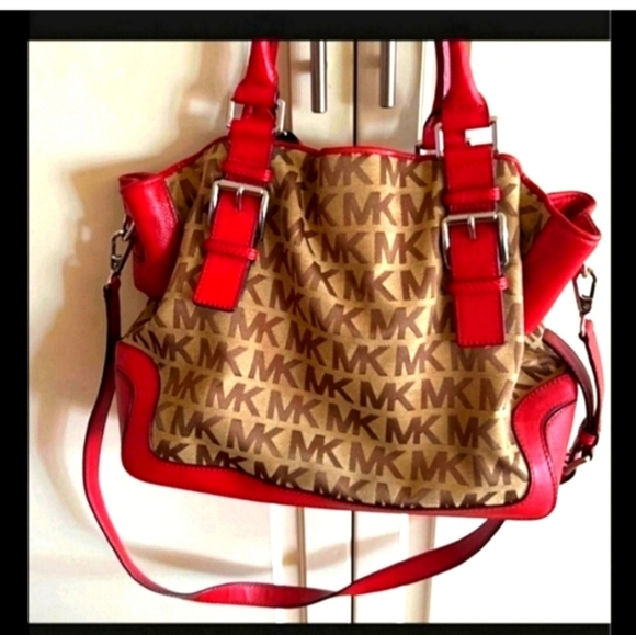 🍁🍂Like new!Michael Kors Beige/Red Canvas and Leather Large Brookville bag - Picture 1 of 4